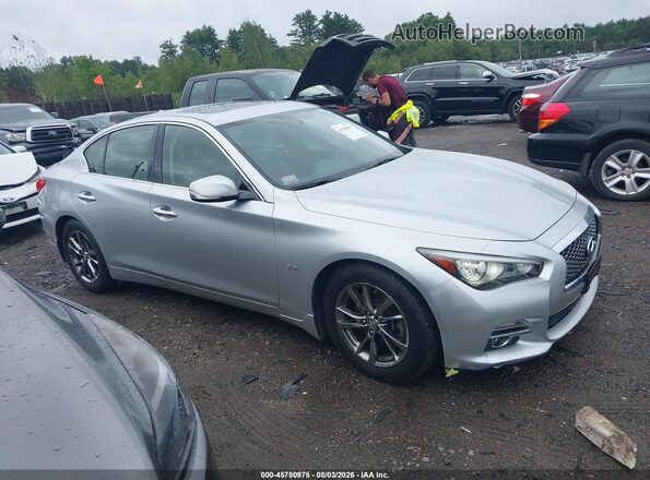 JN1EV7ARXHM837472 2017 INFINITI Q50 Silver Rear interior view