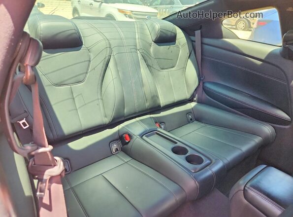 JN1EV7EK2JM342105 2018 INFINITI Q60 Белый Вид задних сидений