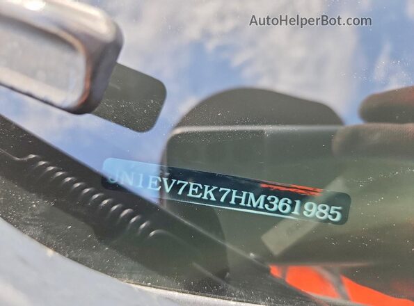 JN1EV7EK7HM361985 2017 INFINITI Q60 White Вид підкапотного простору