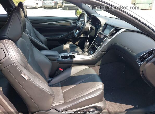 JN1EV7EL6HM551897 2017 INFINITI Q60 Silver Widok wnętrza z przodu