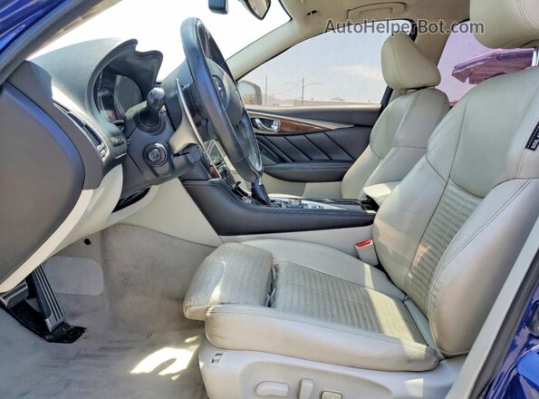 JN1FV7AP9HM850135 2017 INFINITI Q50 Blue Front interior view