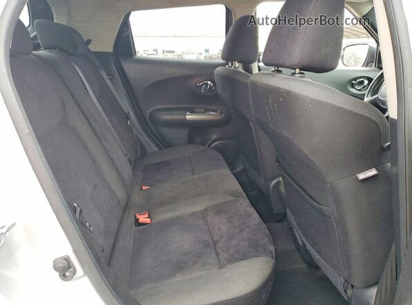 JN8AF5MR2GT603165 2016 NISSAN JUKE Silver Սալոնի հետևի տեսք