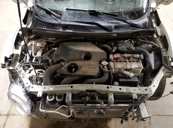 JN8AF5MR2GT606129 2016 NISSAN JUKE White Rear interior view
