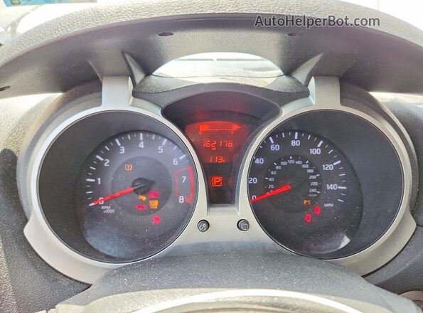 JN8AF5MR4HT700644 2017 NISSAN JUKE Maroon Instrument cluster view
