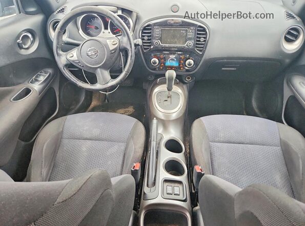 JN8AF5MR7HT702856 2017 NISSAN JUKE Gray Vista del salpicadero