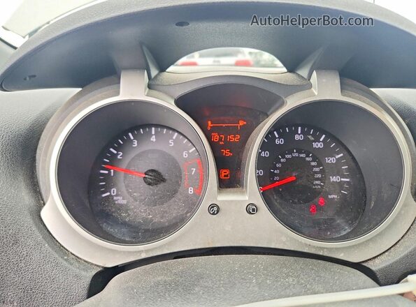 JN8AF5MR7HT702856 2017 NISSAN JUKE Gray Vista del cuadro de instrumentos