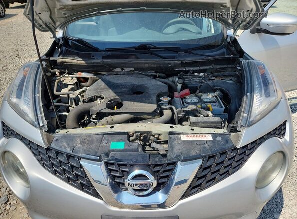 JN8AF5MRXHT702320 2017 NISSAN JUKE Silver Вид задньої частини салону