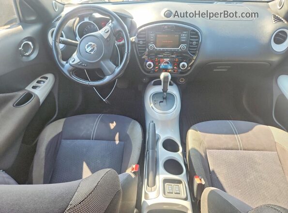 JN8AF5MRXHT703063 2017 NISSAN JUKE Black Widok deski rozdzielczej