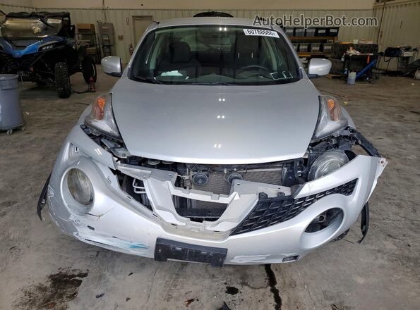 JN8AF5MV3GT655126 2016 NISSAN JUKE Silver Widok z przodu