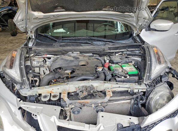 JN8AF5MV3GT655126 2016 NISSAN JUKE Silver Widok wnętrza z tyłu