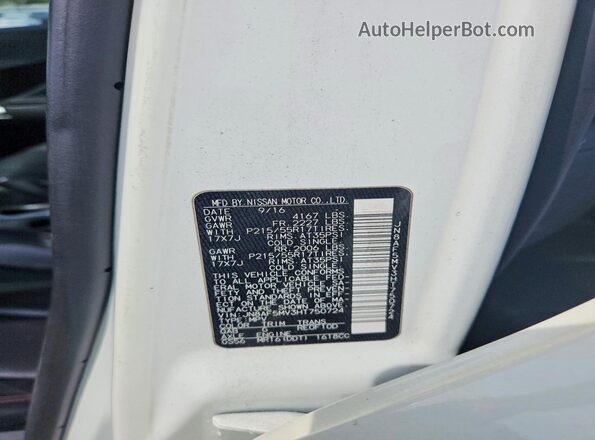 JN8AF5MV3HT750724 2017 NISSAN JUKE White Engine compartment view