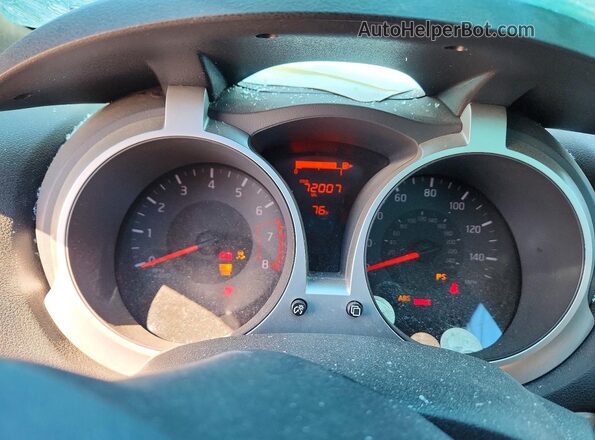 JN8AF5MV5HT753351 2017 NISSAN JUKE Gray ხელსაწყოთა პანელის ხედი