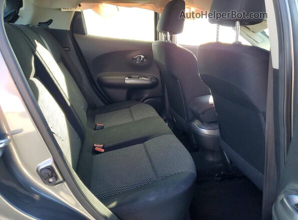 JN8AF5MV5HT753351 2017 NISSAN JUKE Gray უკანა სავარძლების ხედი