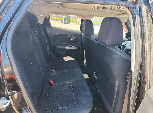 JN8AF5MV8HT752601 2017 NISSAN JUKE Черный Вид задних сидений