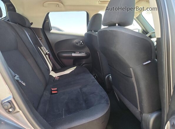 JN8AF5MVXGT650084 2016 NISSAN JUKE Gray უკანა სალონის ხედი
