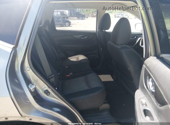 JN8AT2MT0HW146004 2017 NISSAN ROGUE Gray Widok naklejki z numerem VIN