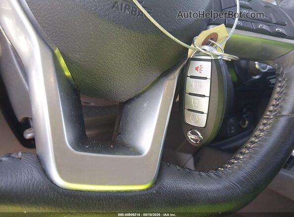 JN8AT2MT0HW146004 2017 NISSAN ROGUE Gray Widok deski rozdzielczej
