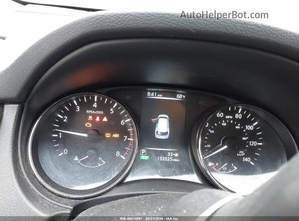 JN8AT2MT0HW394995 2017 NISSAN ROGUE Red Widok tylnych siedzeń