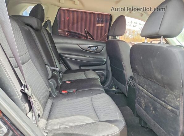 JN8AT2MT0JW459866 2018 NISSAN ROGUE Black Widok wnętrza z tyłu