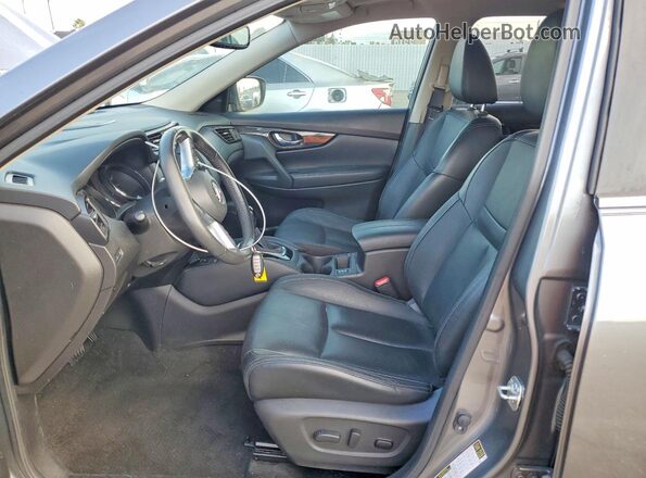 JN8AT2MT0JW460337 2018 NISSAN ROGUE Gray Widok wnętrza z przodu