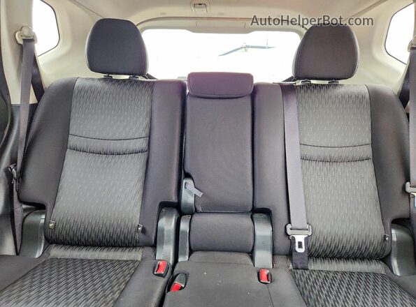 JN8AT2MT0JW469054 2018 NISSAN ROGUE Синий Вид задних сидений