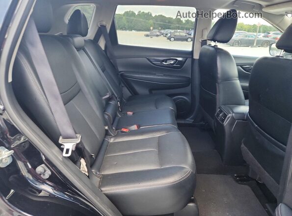 JN8AT2MT0JW470804 2018 NISSAN ROGUE Black Vista interior trasera
