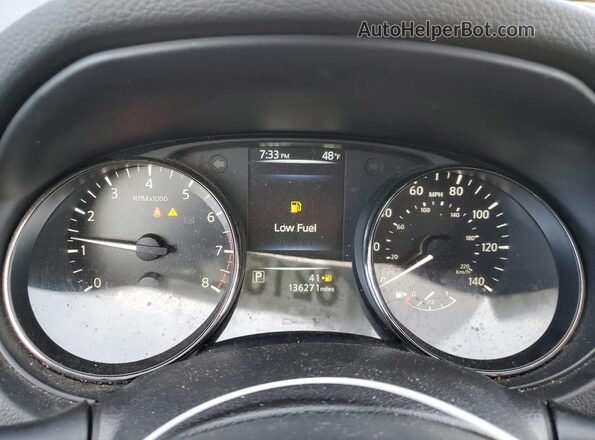 JN8AT2MT1HW134606 2017 NISSAN ROGUE Gray Instrument cluster view