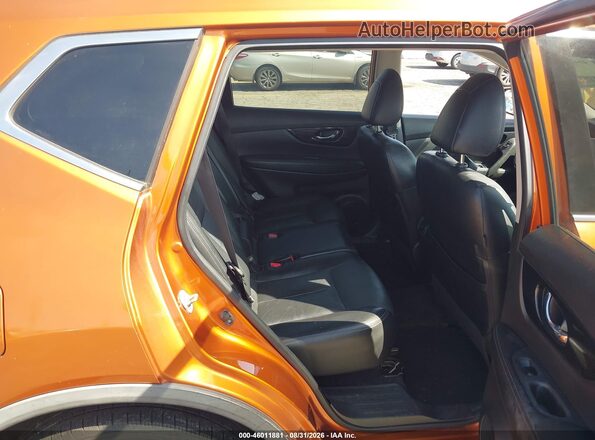 JN8AT2MT1HW149722 2017 NISSAN ROGUE Orange Вид наклейки з VIN-кодом