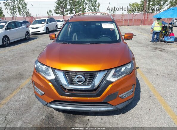 JN8AT2MT1HW149722 2017 NISSAN ROGUE Orange Вид щитка приладів