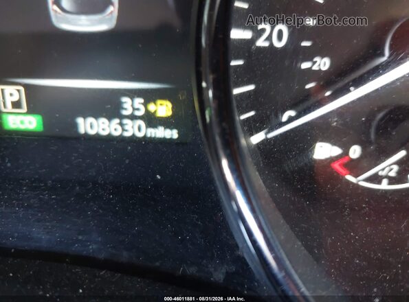 JN8AT2MT1HW149722 2017 NISSAN ROGUE Orange 