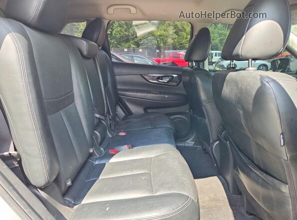 JN8AT2MT1JW463473 2018 NISSAN ROGUE Серебряный Вид задней части салона