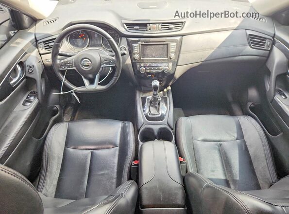 JN8AT2MT1JW463473 2018 NISSAN ROGUE Серебряный Вид панели приборов