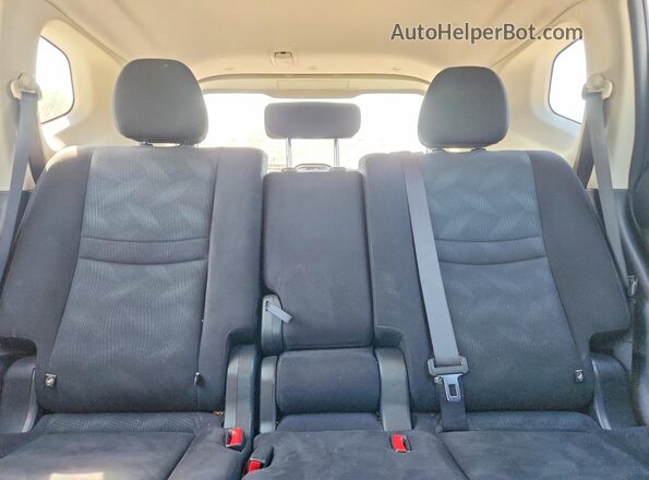 JN8AT2MT2GW025800 2016 NISSAN ROGUE Серебряный Вид задних сидений