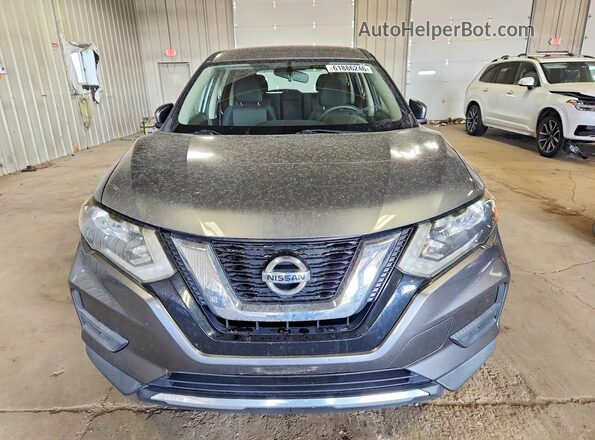 JN8AT2MT2HW133979 2017 NISSAN ROGUE Серый Вид спереди
