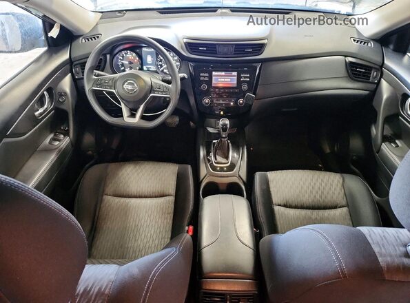 JN8AT2MT2HW133979 2017 NISSAN ROGUE Серый Вид панели приборов