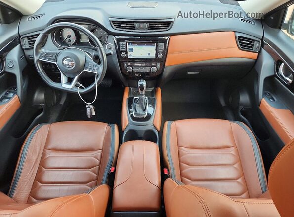 JN8AT2MT2HW148949 2017 NISSAN ROGUE Gray Widok deski rozdzielczej