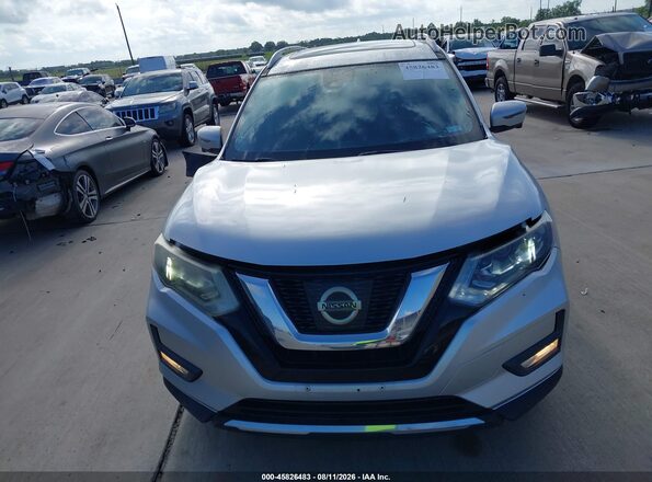 JN8AT2MT2HW384498 2017 NISSAN ROGUE Silver Սարքավորումների վահանակի տեսք