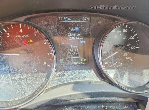JN8AT2MT2HW391810 2017 NISSAN ROGUE Orange 