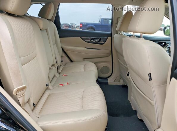 JN8AT2MT3HW143081 2017 NISSAN ROGUE Black Вид задньої частини салону