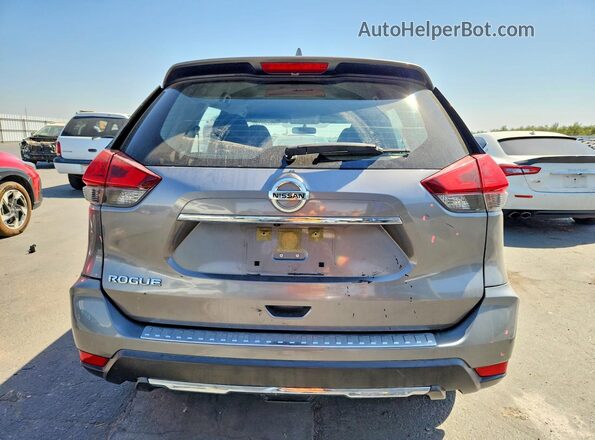 JN8AT2MT3HW147258 2017 NISSAN ROGUE Gray Вид задньої частини салону