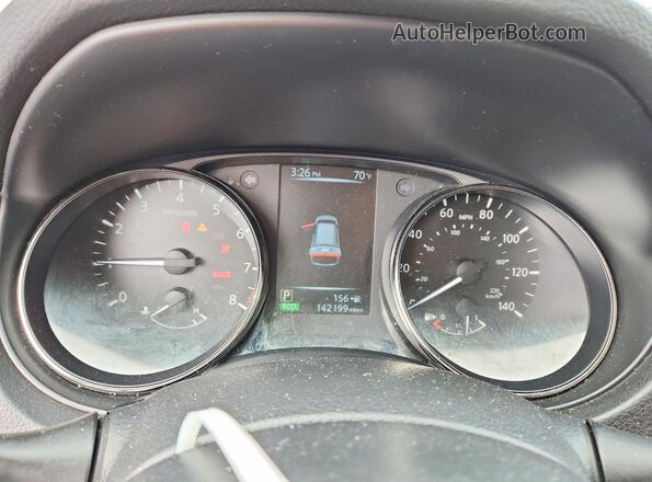 JN8AT2MT3HW390004 2017 NISSAN ROGUE Silver Widok zestawu wskaźników