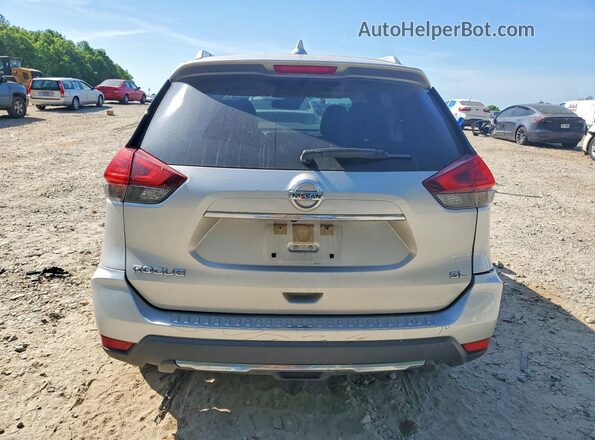 JN8AT2MT3HW406654 2017 NISSAN ROGUE Silver Widok z tyłu