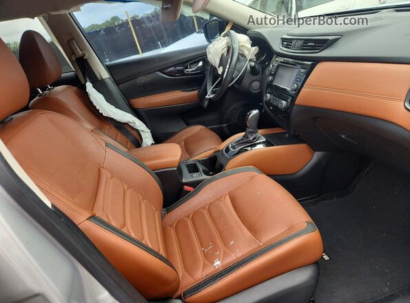 JN8AT2MT3HW407352 2017 NISSAN ROGUE Silver წინა სალონის ხედი