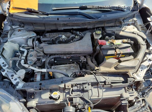 JN8AT2MT3JW457271 2018 NISSAN ROGUE Silver Engine compartment view