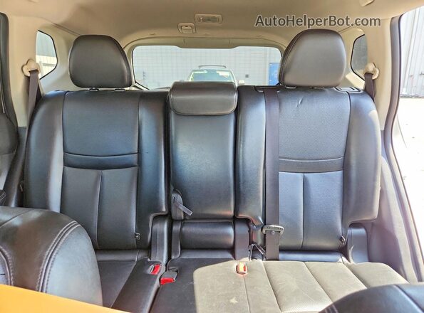 JN8AT2MT3JW457271 2018 NISSAN ROGUE Silver Rear seats view