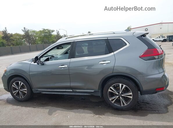 JN8AT2MT3JW458825 2018 NISSAN ROGUE Gray 