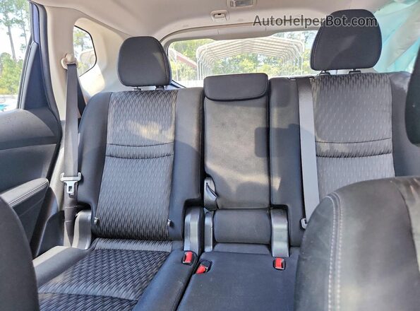 JN8AT2MT4HW140190 2017 NISSAN ROGUE Blue Widok tylnych siedzeń