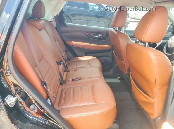 JN8AT2MT4HW405108 2017 NISSAN ROGUE Black Սալոնի հետևի տեսք