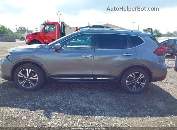 JN8AT2MT4JW464715 2018 NISSAN ROGUE Gray 360 interior view
