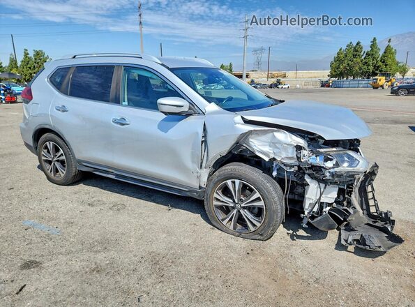 JN8AT2MT5JW459216 2018 NISSAN ROGUE Silver Przód prawy